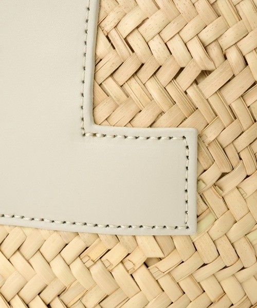 IACUCCI（イアクッチ）の「リビエラ CESTA PAGLIA/RUGA（かごバッグ・レディース・グレイッシュベージュ/セージグリーン/アイボリー・FREE）」の21枚目の写真