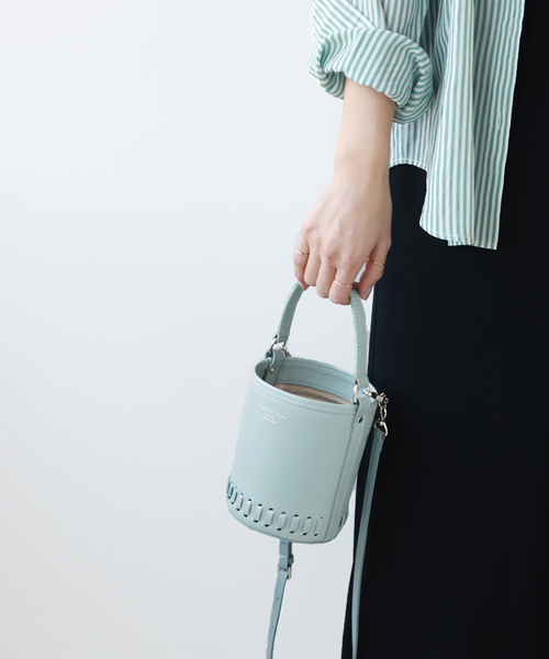 CHRISTIAN VILLA（クリスチャンヴィラ）の「【CHRISTIAN VILLA /クリスチャン ヴィラ】バケツバッグ（クラッチバッグ・レディース・ブラック/ベージュ/ライトグリーン・FREE）」の15枚目の写真