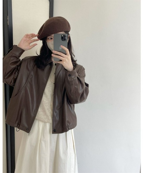 おしゃれスタ(オシャレスタ)の「カジュアルストリートボタン付きフェイクレザートップス(ブルゾン・レディース・ブラウン/ホワイト/ブラック/グリーン・S/M/L/XL)」の11枚目の写真
