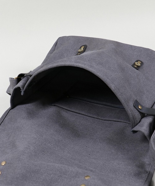 SPINNS（スピンズ）の「コットンショルダーフラップバック（ショルダーバッグ・メンズ・グレー/ブラック/カーキ/ブラウン・ONESIZE）」の21枚目の写真