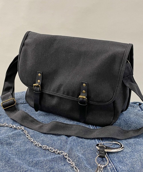 SPINNS（スピンズ）の「コットンショルダーフラップバック（ショルダーバッグ・メンズ・グレー/ブラック/カーキ/ブラウン・ONESIZE）」の6枚目の写真