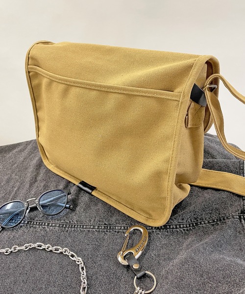 SPINNS（スピンズ）の「コットンショルダーフラップバック（ショルダーバッグ・メンズ・グレー/ブラック/カーキ/ブラウン・ONESIZE）」の12枚目の写真