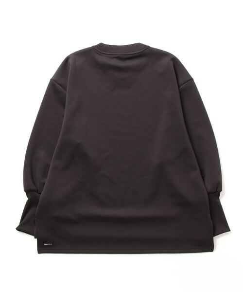 PUMA(プーマ)の「プーマ PUMA STUDIO CREW LS_オーバーサイズシルエット CREW LS(ニット/セーター・レディース・ネイビー/ブラック・L/M/S)」の3枚目の写真