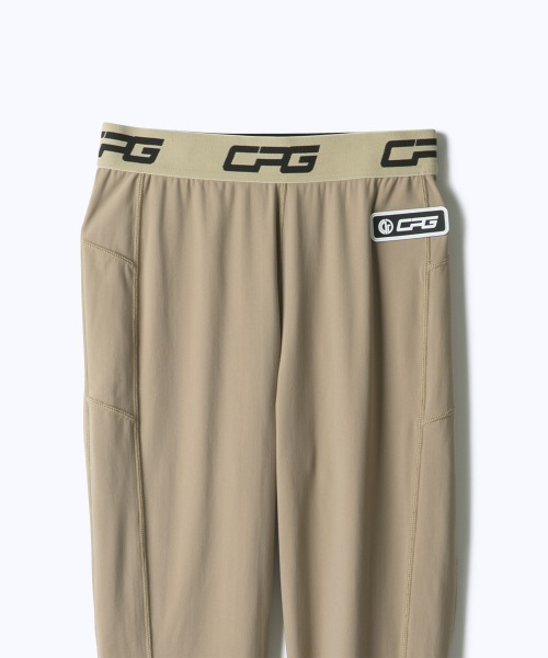 CPG GOLF ジーピージーゴルフ　ベージュパンツ ロゴ入り　XLサイズ CPG GOLF ジーピージーゴルフ ベージュパンツ ロゴ入り XLサイズ