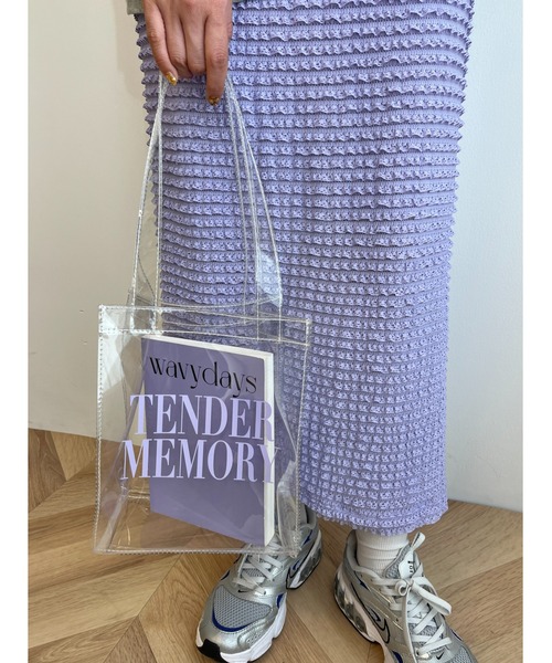 WC（ダブル シー）の「カラーロゴクリアトート（トートバッグ・レディース・パープル/ブラック/レッド・FREE）」の2枚目の写真