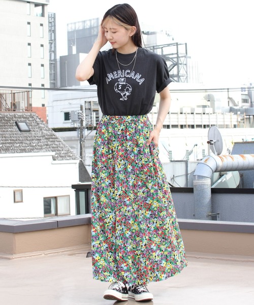 THE SHINZONE(ザ シンゾーン)の「SHINZONE×AMERICANA/シンゾーン×アメリカーナ プリントTEE PRINT TEE 23MXXCU02(Tシャツ/カットソー・レディース・ブラウン/ブラック/ホワイト・FREE)」の18枚目の写真