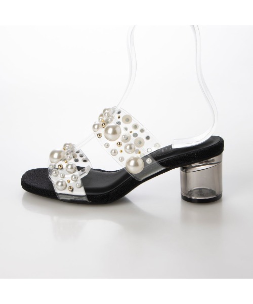 Realta（レアルタ）の「Realta(レアルタ)パール×スタッズクリアミュールサンダル（サンダル・レディース・ホワイト/ブラック・L/M/LL/S）」の8枚目の写真