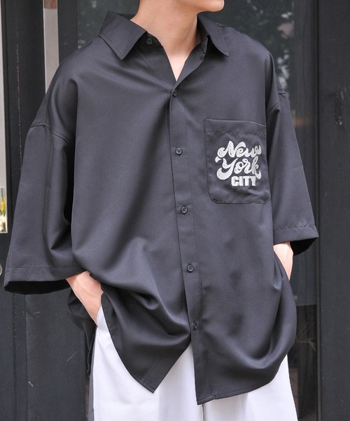 ZIP FIVE（ジップファイブ）の「【ZIP FIVE】オーバールーズワンポイント刺繍レギュラーカラー/ビッグシルエット半袖シャツ（シャツ/ブラウス・メンズ・ホワイト/ネイビー/ブラック/ライトグレー/ブルー・MEDIUM/LARGE/X-LARGE）」の2枚目の写真