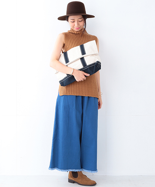 Ray BEAMS（レイビームス）の「20/80 / キャンバス クラッチバッグ（クラッチバッグ・レディース・ホワイト/ネイビー・ONE SIZE）」の21枚目の写真