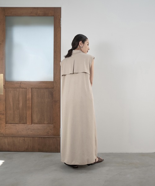 lawgy（ラウジー）の「neck 2way hem piping vest / ネック2wayヘムパイピングベスト（ベスト・レディース・ベージュ/モカ・FREE）」の11枚目の写真