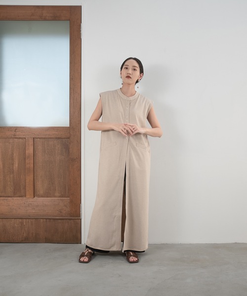 lawgy（ラウジー）の「neck 2way hem piping vest / ネック2wayヘムパイピングベスト（ベスト・レディース・ベージュ/モカ・FREE）」の10枚目の写真
