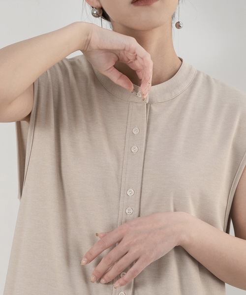 lawgy（ラウジー）の「neck 2way hem piping vest / ネック2wayヘムパイピングベスト（ベスト・レディース・ベージュ/モカ・FREE）」の15枚目の写真