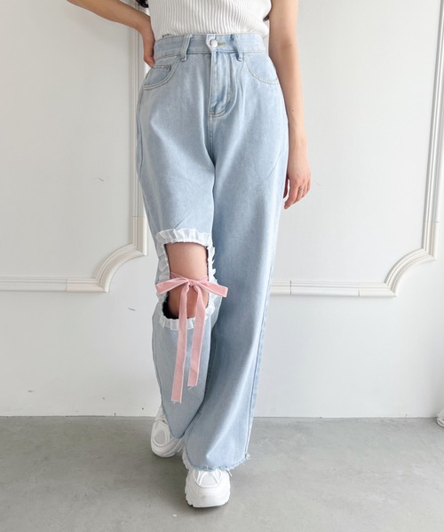 Loueme（ルエム）の「リボンノットデニムパンツ（デニムパンツ・レディース・ライトブルー・M/S）」の3枚目の写真