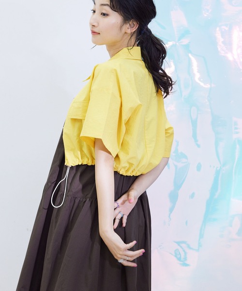 Jayro（ジャイロ）の「ナイロン半袖ショートシャツ（シャツ/ブラウス・レディース・ホワイト系その他/ブラック/イエロー/ブルー・M）」の4枚目の写真