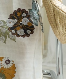 ✅新品【ミルクホワイトにからしの菊重ね】utatane ニコアンティーク 浴衣 utatane（ウタタネ）の「キッズ浴衣3点セット ニコアンティーク