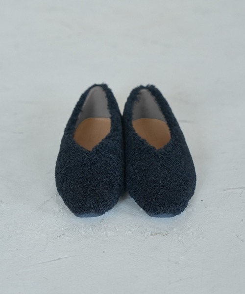 Juze（ジュゼ）の「ボアフラットパンプス（バレエシューズ・レディース・ブラック/ピンク/ベージュ系その他2・23.0cm/23.5cm/24.0cm）」の4枚目の写真