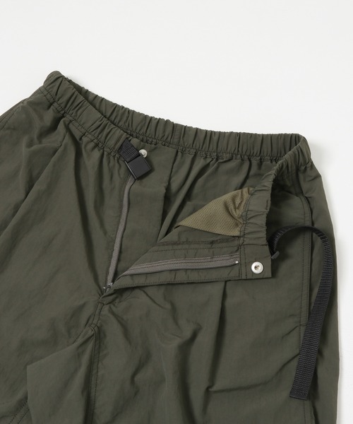 URBAN RESEARCH（アーバンリサーチ）の「『Sサイズあり』ナイロンアクティブタックショーツ（その他パンツ・メンズ・ナチュラル/ネイビー/オリーブ/ブルー・SMALL/MEDIUM/LARGE）」の9枚目の写真