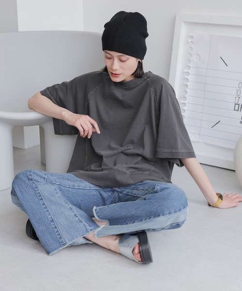 LOWRYS FARM(ローリーズファーム)の「ピグメントBIGプルオーバー 970322(Tシャツ/カットソー・レディース・パープル/アイボリー/グレー/チャコールグレー・FREE)」の10枚目の写真