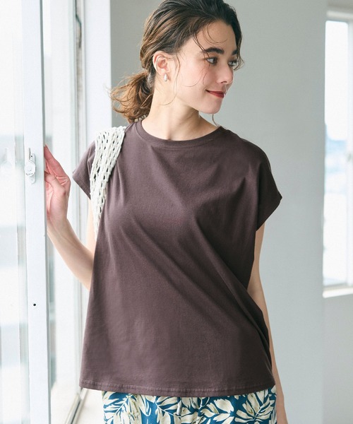 coca(coca)(コカ)の「フレンチスリーブテールカットTシャツ(Tシャツ/カットソー・レディース・ホワイト/ブラック/ベージュ/ブルー/グレイッシュベージュ/イエロー/A/B/ピンク/ブラウン・M/L/S)」の3枚目の写真