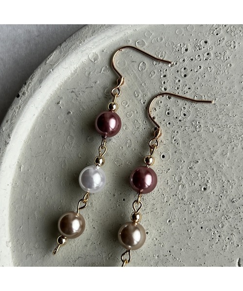 tone(トーン)の「【-lensa-】パールビーズでアシメピアス 4(MA)(ピアス(両耳用)・レディース・ゴールド・FREE)」の7枚目の写真
