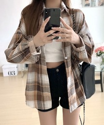 チェックシャツ
