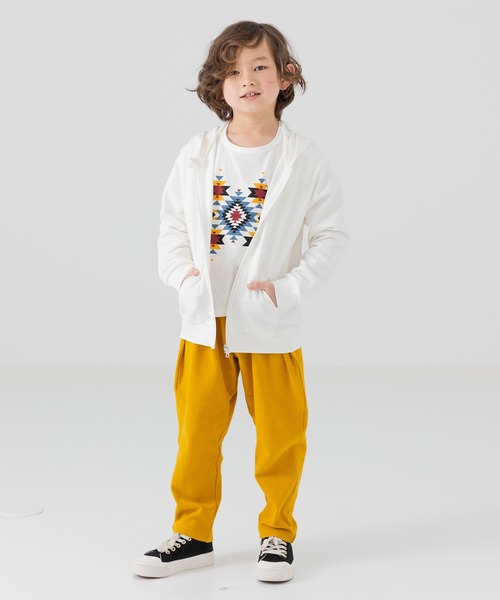 chil2（チルツー）の「ワイドシルエット ストレッチパンツ（その他パンツ・キッズ・グレー/ライトブルー/ネイビー/ベージュ/カーキ/ブルー/ブラック/ミント/マスタード/ホワイト/ワインレッド・110cm/130cm/150cm/80ｃｍ/100cm/90cm/140cm/120cm）」の12枚目の写真