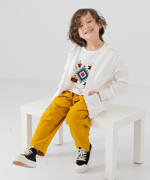 chil2（チルツー）の「ワイドシルエット ストレッチパンツ（その他パンツ・キッズ・グレー/ライトブルー/ネイビー/ベージュ/カーキ/ブルー/ブラック/ミント/マスタード/ホワイト/ワインレッド・110cm/130cm/150cm/80ｃｍ/100cm/90cm/140cm/120cm）」の13枚目の写真