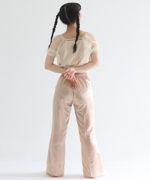 muguet(ミュゲ)の「gloss satin flare pants(スラックス・レディース・オレンジ/アイボリー・FREE)」の5枚目の写真