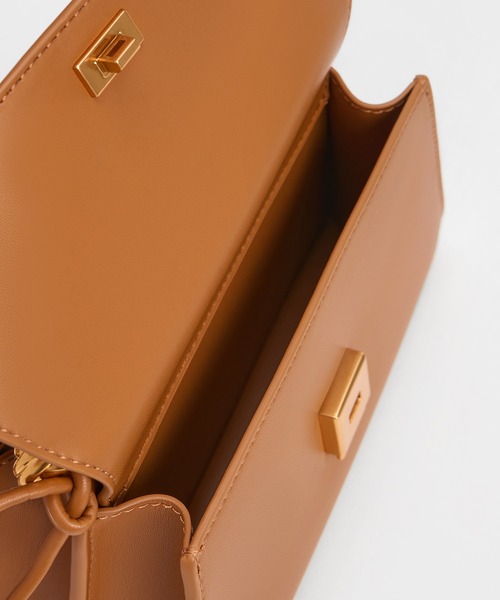 Charles&Keithコゼット ルーシュドハンドルトラベースバッグ CHARLES & KEITH Cosette コゼット ルーシュドハンドルトラ