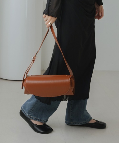 Bab（バブ）の「ランドスケープバッグ（ショルダーバッグ・レディース・アイボリー/ブラック/キャメル・ONESIZE）」の5枚目の写真