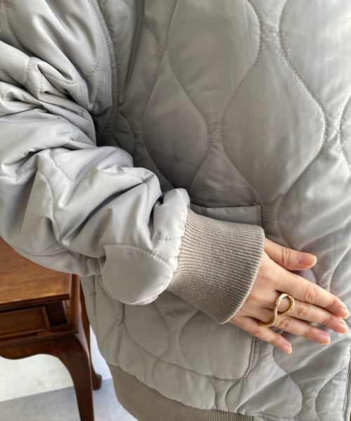 DouDou（ドゥドゥ）の「【一部WEB限定カラー】キルティングMA1（MA-1・レディース・グレー/ホワイト系その他/ブラック/カーキ・FREE）」の14枚目の写真