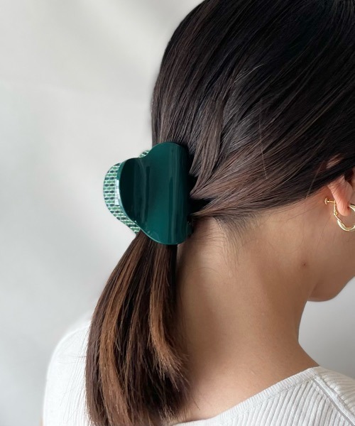 tone(トーン)の「【KuKuLu TOKYO】チェック ツートン バンスクリップ(バレッタ/ヘアクリップ・レディース・グリーン系その他/ベージュ系その他/レッド系その他/ブラウン系その他・FREE)」の15枚目の写真