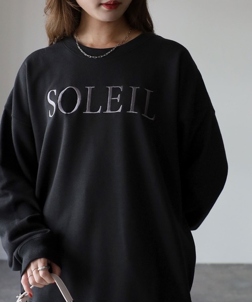 Riberry(リベリー)の「SOLEIL刺繍トレーナー(スウェット・レディース・チャコールグレー/ブラック/オートミール/グリーン系・FREE)」の17枚目の写真