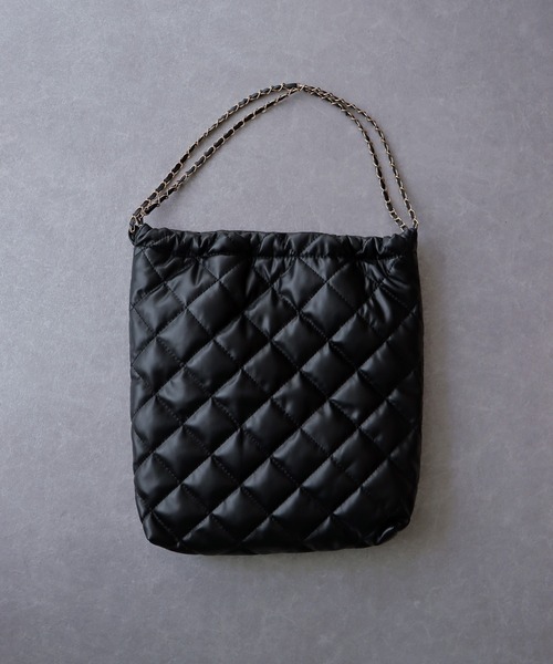 BLUEEAST（ブルーイースト）の「チェーンハンドルキルティングトートバッグ（トートバッグ・レディース・ブラック/ベージュ・FREE）」の11枚目の写真