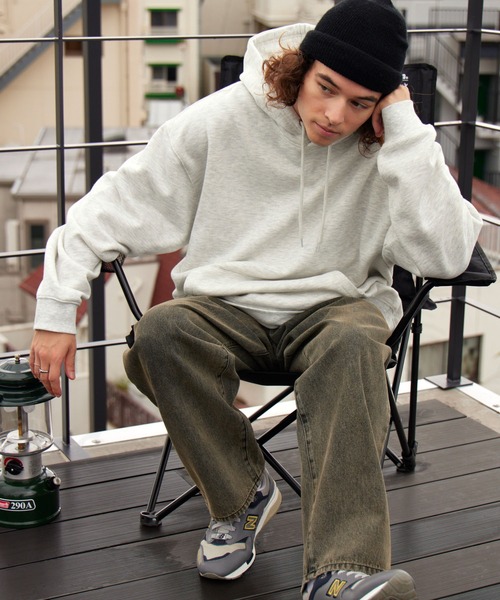 BARK MANHATTAN（バークマンハッタン）の「ヘビーウェイトUSAコットン ビッグシルエット 裏起毛プルオーバーパーカー（パーカー・メンズ・グレイッシュブルー/ブラック/アッシュグレー/モカ/ベージュ/カーキ・L/M）」の14枚目の写真