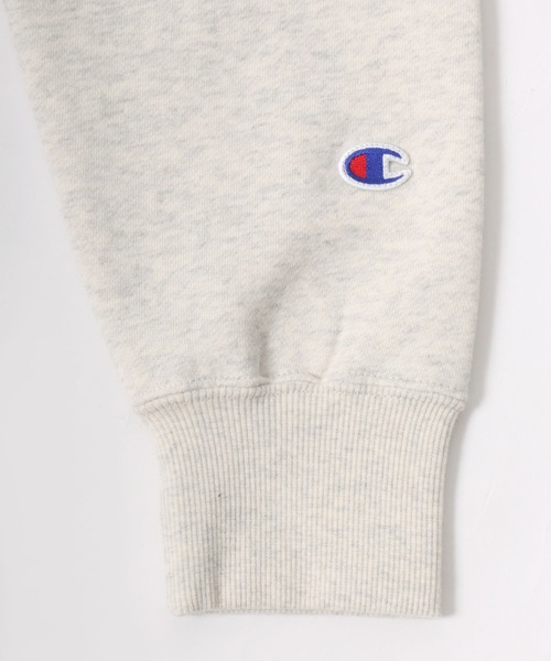 Champion(チャンピオン)の「Champion/チャンピオン 裏起毛 コットンUSA ワンポイントロゴ クルーネックスウェットトレーナー レディース メンズ(スウェット・メンズ・グレー/オートミール/ネイビー/ダークグリーン/ブラック/ダークグレー/オリーブ・XL/L/M)」の17枚目の写真