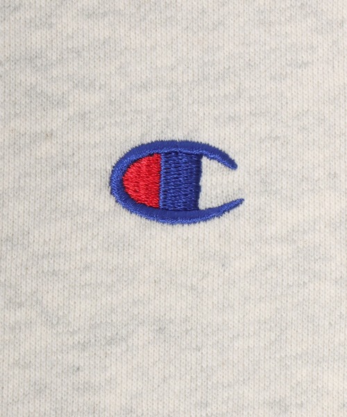Champion(チャンピオン)の「Champion/チャンピオン 裏起毛 コットンUSA ワンポイントロゴ クルーネックスウェットトレーナー レディース メンズ(スウェット・メンズ・グレー/オートミール/ネイビー/ダークグリーン/ブラック/ダークグレー/オリーブ・XL/L/M)」の18枚目の写真