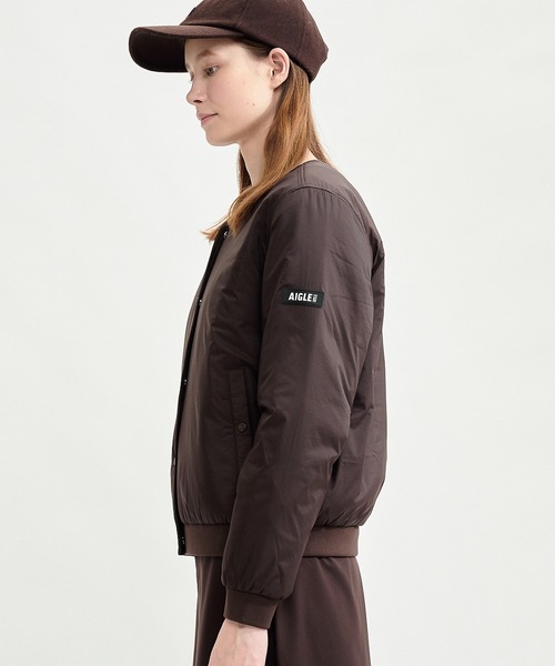 AIGLE(エーグル)の「DUPONT SORONA中綿 撥水 インサレーションVネックジャケット / ダウンジャケット / パファージャケット(ダウンジャケット/コート・レディース・モスグリーン/ネイビー/ブラウン・38/40/36)」の6枚目の写真