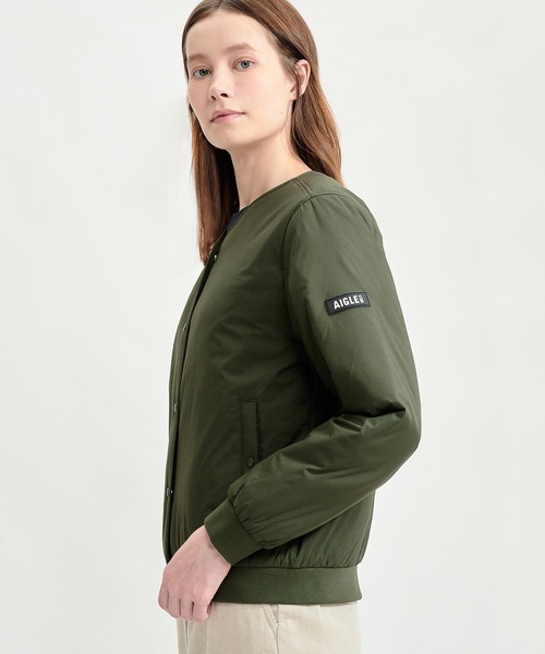 AIGLE(エーグル)の「DUPONT SORONA中綿 撥水 インサレーションVネックジャケット / ダウンジャケット / パファージャケット(ダウンジャケット/コート・レディース・モスグリーン/ネイビー/ブラウン・38/40/36)」の11枚目の写真
