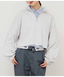 エンブレム刺繍ハーフジップ裏毛トップス