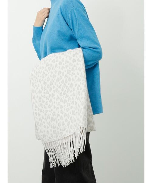 Lugnoncure（ルノンキュール）の「レオパード柄ストール（ストール/ショール・レディース・ベージュ/グレー・F）」の2枚目の写真