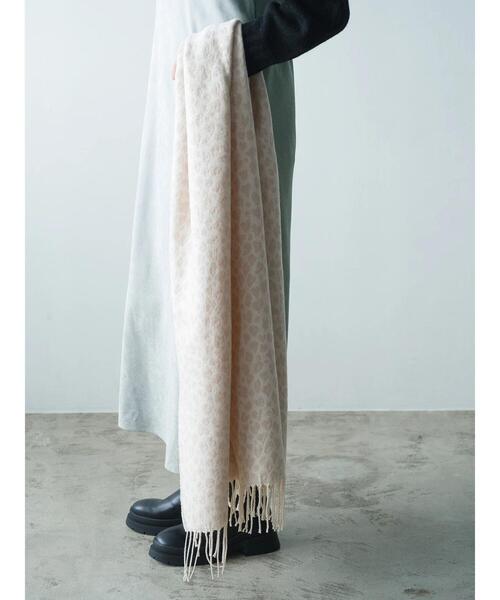 Lugnoncure（ルノンキュール）の「レオパード柄ストール（ストール/ショール・レディース・ベージュ/グレー・F）」の3枚目の写真