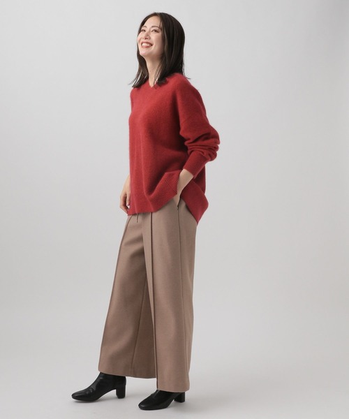 Elura(エルーラ)の「フォックス混Vネックニット(ニット/セーター・レディース・レッド系その他6/ブルー系その他5/チャコールグレー・FREE)」の16枚目の写真