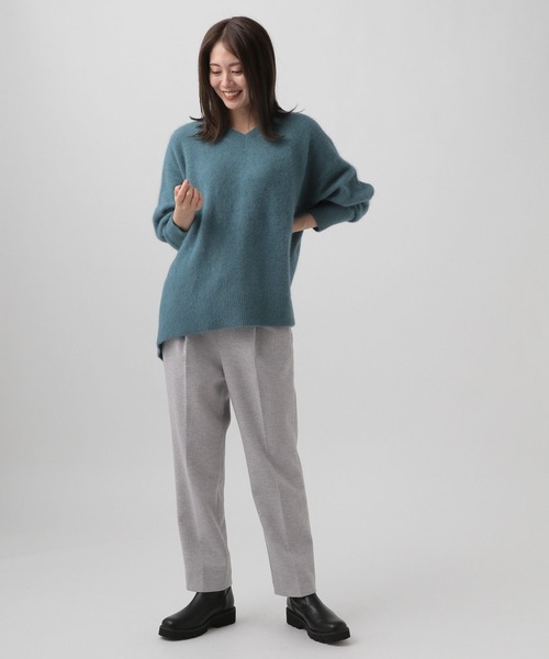 Elura(エルーラ)の「フォックス混Vネックニット(ニット/セーター・レディース・レッド系その他6/ブルー系その他5/チャコールグレー・FREE)」の19枚目の写真