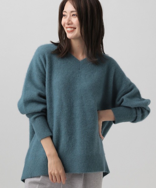 Elura(エルーラ)の「フォックス混Vネックニット(ニット/セーター・レディース・レッド系その他6/ブルー系その他5/チャコールグレー・FREE)」の20枚目の写真