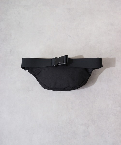 GERRY(ジェリー)の「GERRY プリントボディバッグ ウエストポーチ(ボディバッグ/ウエストポーチ・レディース・ブラック/ホワイト・FREE)」の7枚目の写真