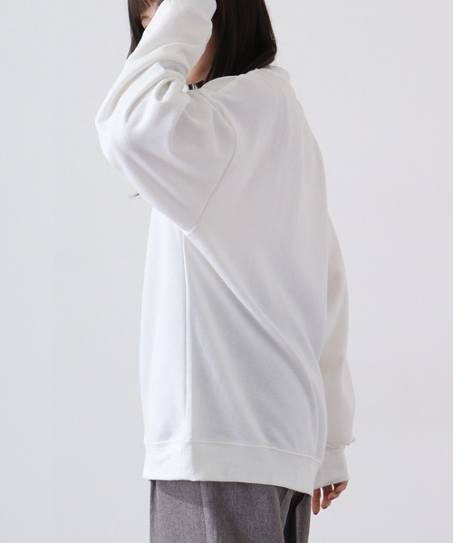 MODISH GAZE(モディシュガゼ)の「MODISH GAZE クルーネック裏毛BIGスウェット(スウェット・メンズ・ブラック/オフホワイト・L/M)」の12枚目の写真