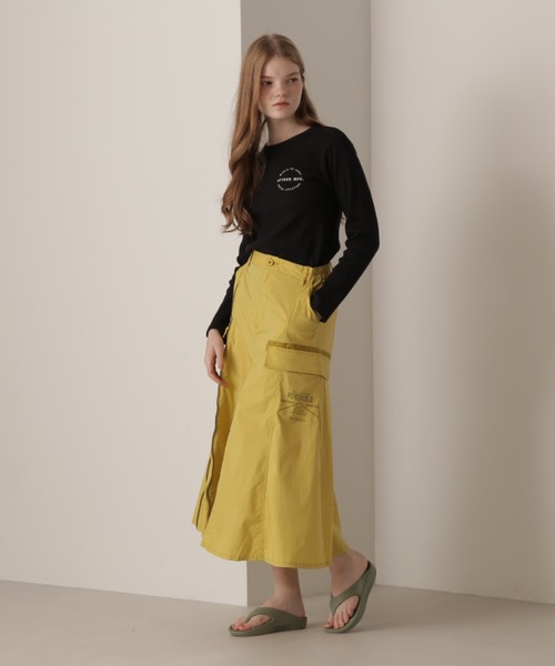 AVIREX（アヴィレックス）の「WAFFLE STENCIL PRINT T-SHIRT/ワッフルステンシルプリントティーシャツ（Tシャツ/カットソー・レディース・ホワイト/ブラック/オリーブ・MEDIUM/SMALL）」の8枚目の写真