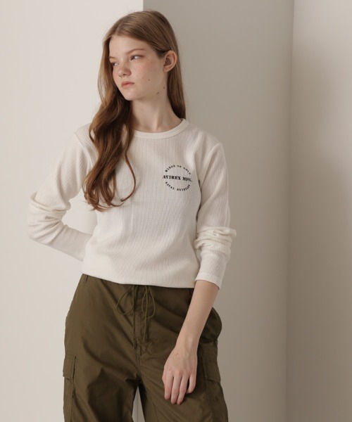 AVIREX（アヴィレックス）の「WAFFLE STENCIL PRINT T-SHIRT/ワッフルステンシルプリントティーシャツ（Tシャツ/カットソー・レディース・ホワイト/ブラック/オリーブ・MEDIUM/SMALL）」の11枚目の写真