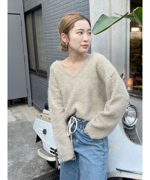 Ungrid（アングリッド）の「起毛デザインＶネックニット（ニット/セーター・レディース・ヘザーグレー/オレンジ/グリーン/チャコールグレー・FREE）」の15枚目の写真